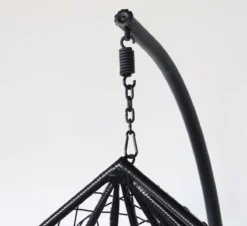 Egg Hangstoel Roundabout Zwart -Tuinmeubelen 1200x1098