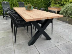 Tuintafel Douglas 220 Cm X 90 Cm | Stalen Poten | + Montage | Duurzame Eettafel | Onderhoudsarm 6-8 Personen | Geschaafd Hout | DuuMaa -Tuinmeubelen 1200x899 17
