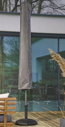 Weersbestendige Parasolhoes - Rond & Vierkant - Max. 3 X 3 M - Grijs / Antraciet - Stokparasol 15 Weersbestendige Parasolhoes - Rond & Vierkant - Max. 3 X 3 M - Grijs / Antraciet - Stokparasol -Tuinmeubelen 616x1200